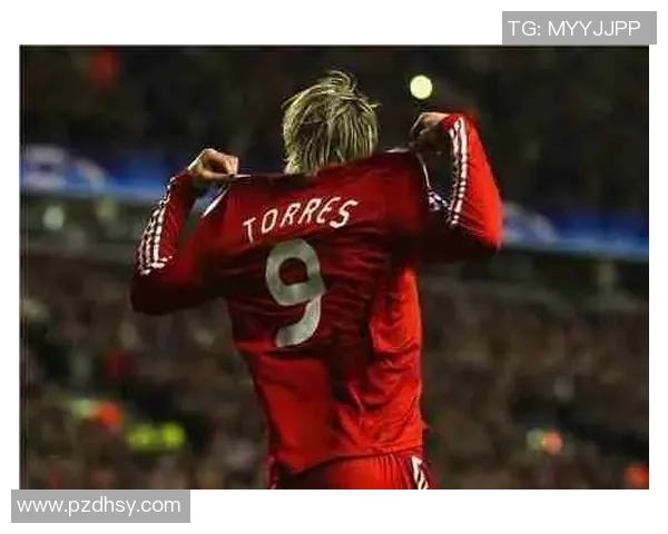 天下足球盘点十大超级球星辉煌时刻与传奇故事