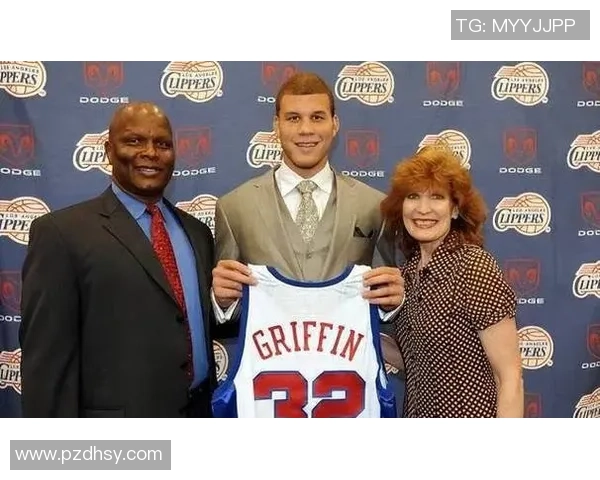 理性思考足球球星现象背后的社会文化与大众心理影响 理性思考足球球星现象背后的社会文化与大众心理影响