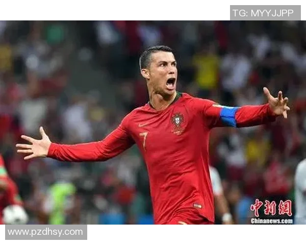 足球巨星精准打门瞬间 完美展示超凡技术与敏锐洞察力